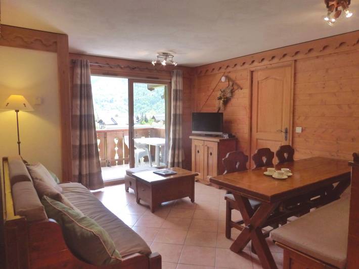 Gîte pour 6 personnes, avec piscine et balcon dans Meribel Village