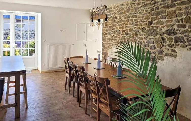 Location de vacances pour 10 personnes, avec jacuzzi et jardin à Moyon - 4