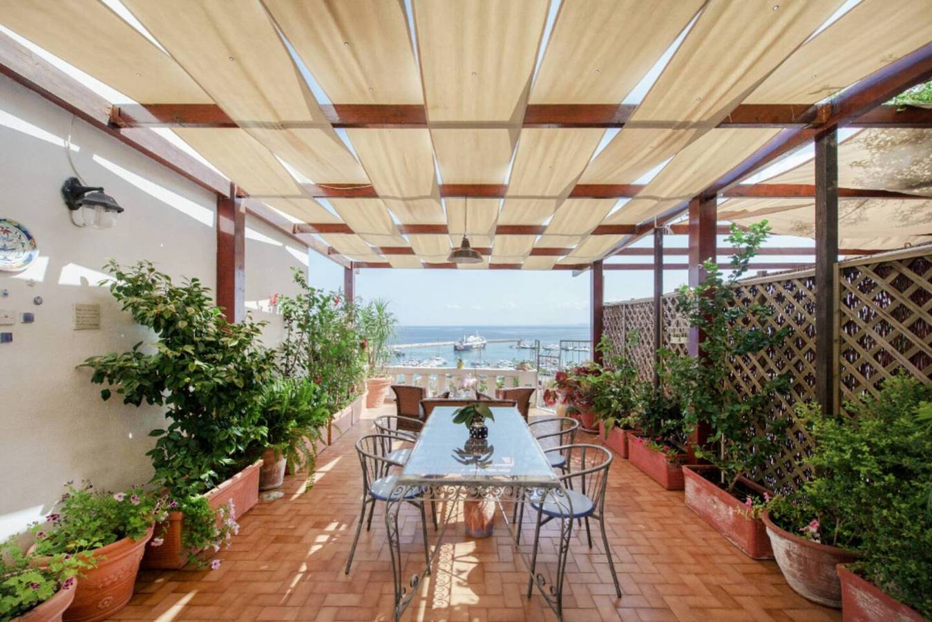 Maison de vacances 'Villino Dei Fiori' avec vue sur la mer, Wi-Fi et climatisation in Casamicciola Terme, Ischia