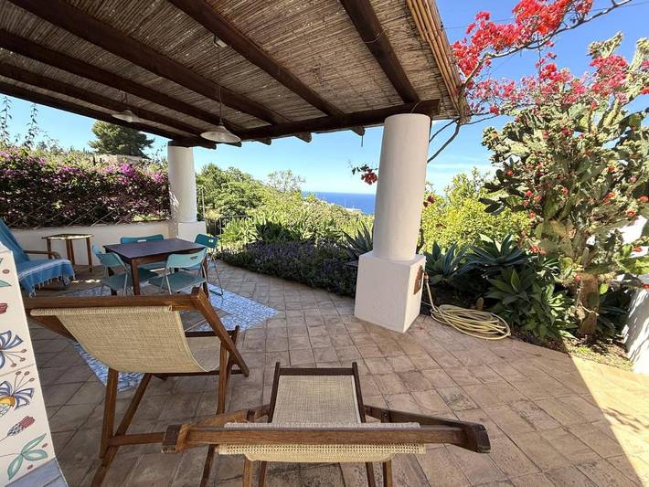 Ferienhaus für 4 Personen, mit Terrasse und Garten