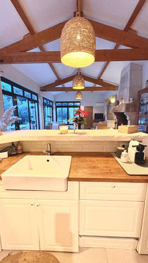 Location de vacances pour 6 personnes, avec piscine ainsi que jardin et vue à Les Baux-de-Provence - 2