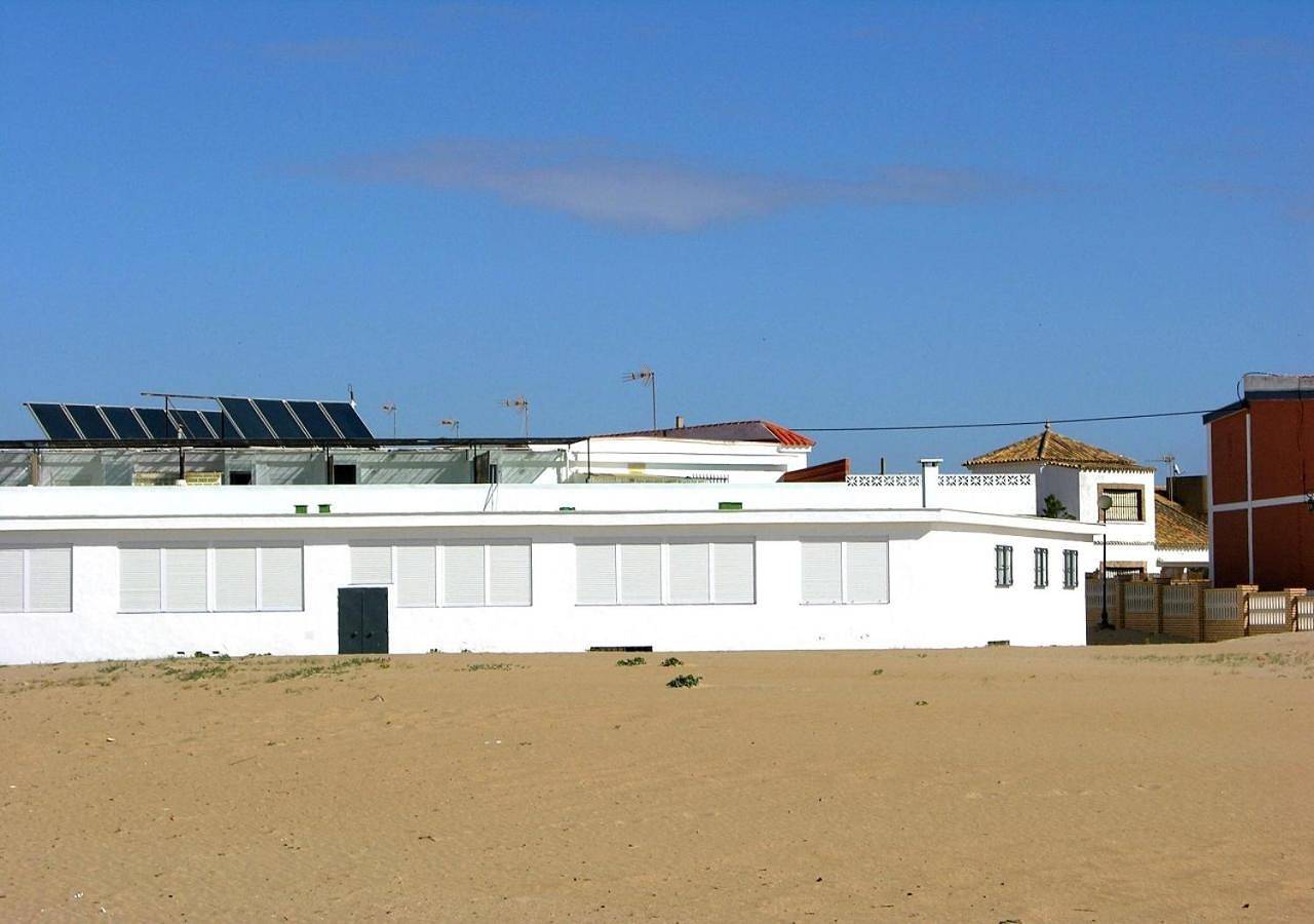 Apartamento inteiro, Apartamentos Calypso in Playa de Punta Umbría, Punta Umbría