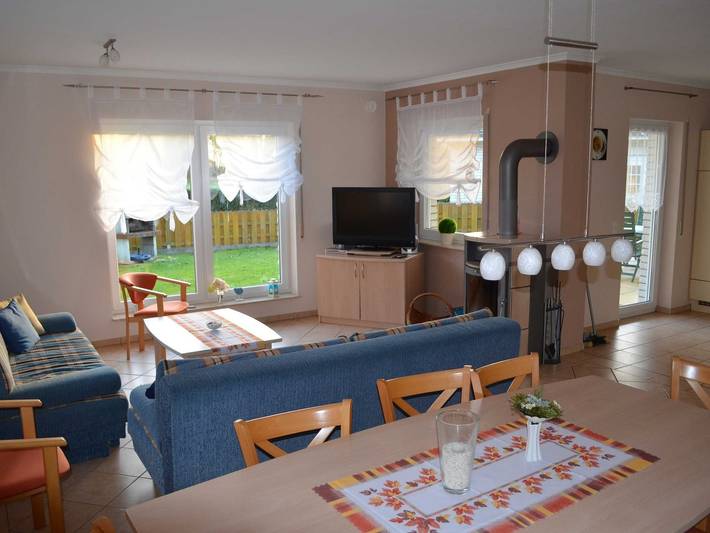 Ferienhaus für 10 Personen, mit Garten und Terrasse, kinderfreundlich in Karlshagen - 4