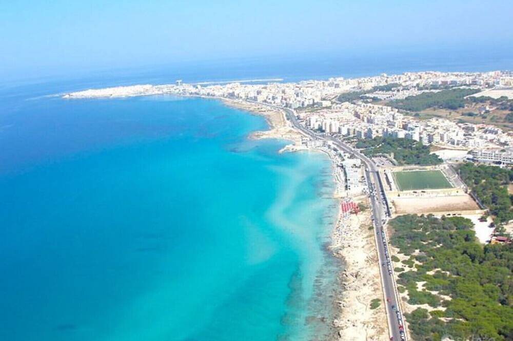 Apartamento entero, 150 meters beaches and nightlife in Galípoli, Golfo de Tarento