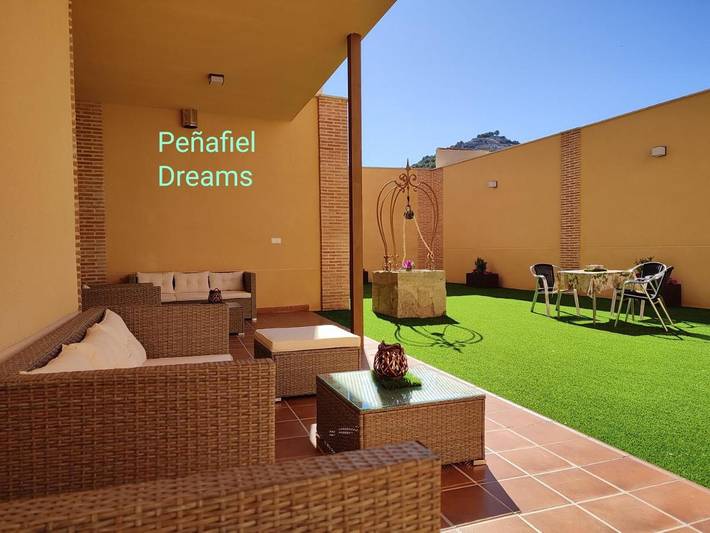 Apartamento para 4 personas, con Jacuzzi además de Terraza y Jardín en Penafiel (Espanha)