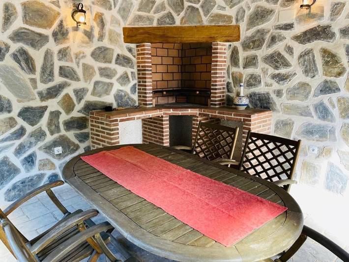 Chalet para 24 personas, con piscina además de jardín y jacuzzi en Provincia de Ávila - 3