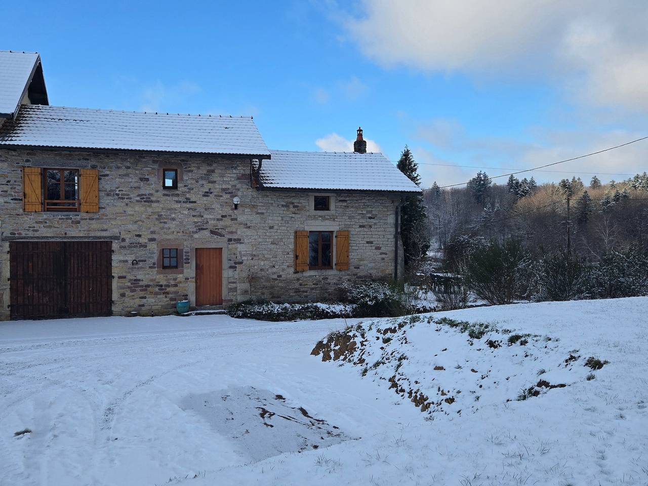 Gîte paisible avec jardin et possibilité d'animaux à Gruey-lès-Surance in Gruey-lès-Surance, Région d'Épinal