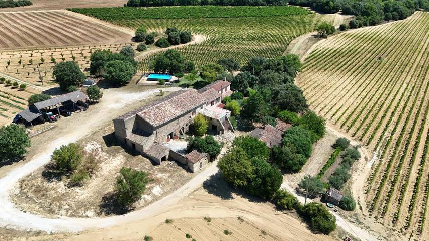 Casa de vacaciones para 15 personas, con jardín además de vistas y piscina, Se admiten mascotas - 1