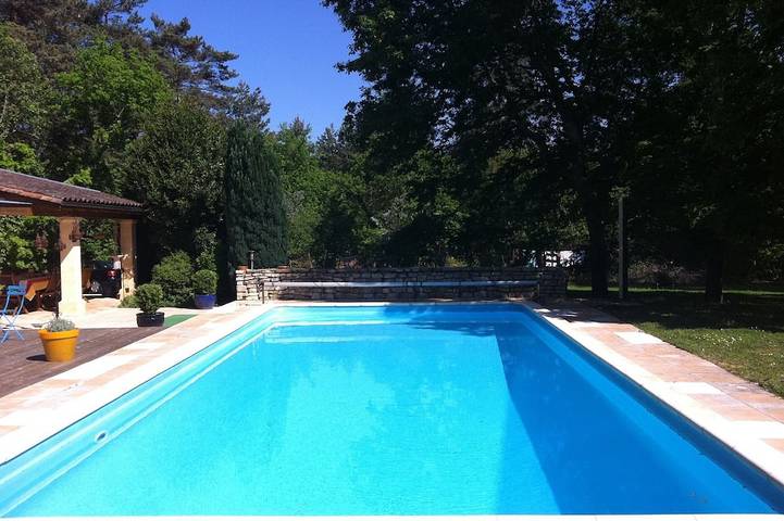 Gîte pour 8 personnes, avec jacuzzi ainsi que jardin et sauna à Chancelade - 4