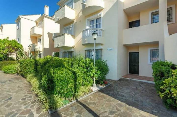 Cheap villa for 4 people in Marbella