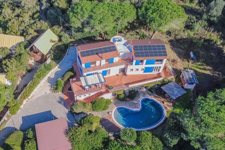 Villa mit pool für 10 Personen, mit Garten und Pool sowie Terrasse auf Elba
