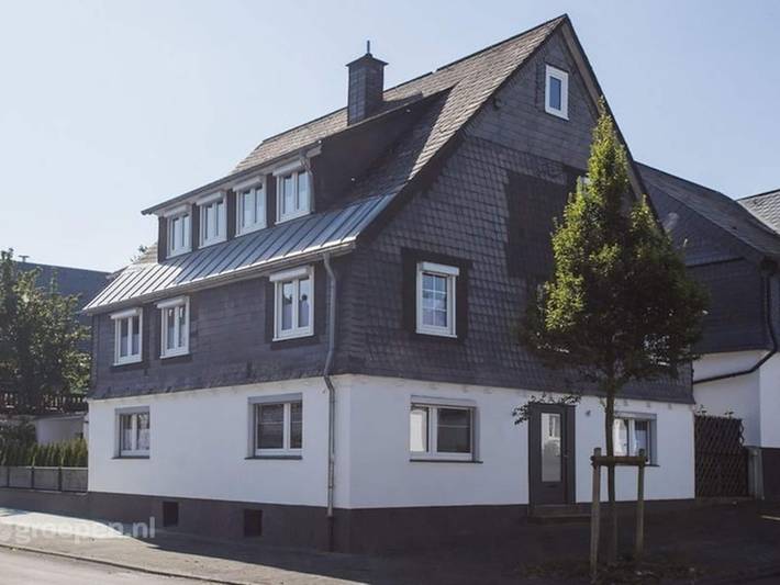 Villa für 20 Personen, mit Terrasse