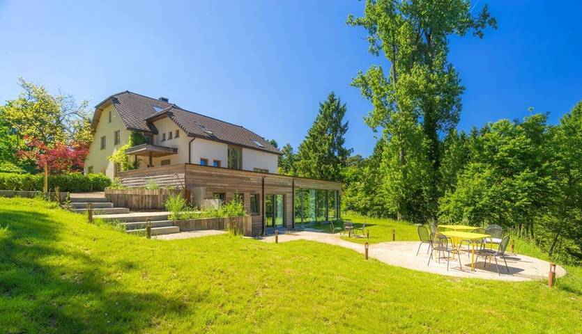 Chambre d’hôte pour 2 personnes, avec Terrasse ainsi que Jardin et Vue dans la Province du Brabant wallon
