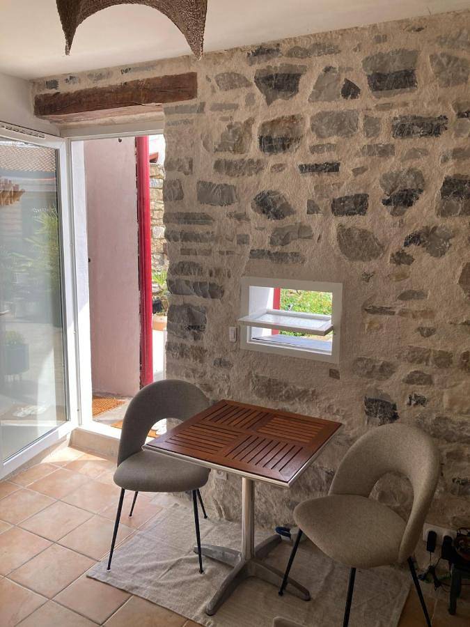Gîte pour 2 personnes, avec Terrasse à Boucau - 2