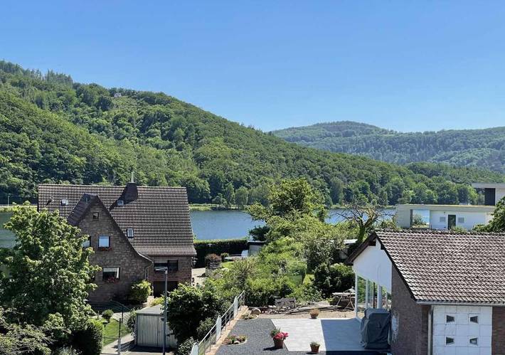 Hôtel pour 2 personnes, avec vue sur le lac ainsi que jardin et vue