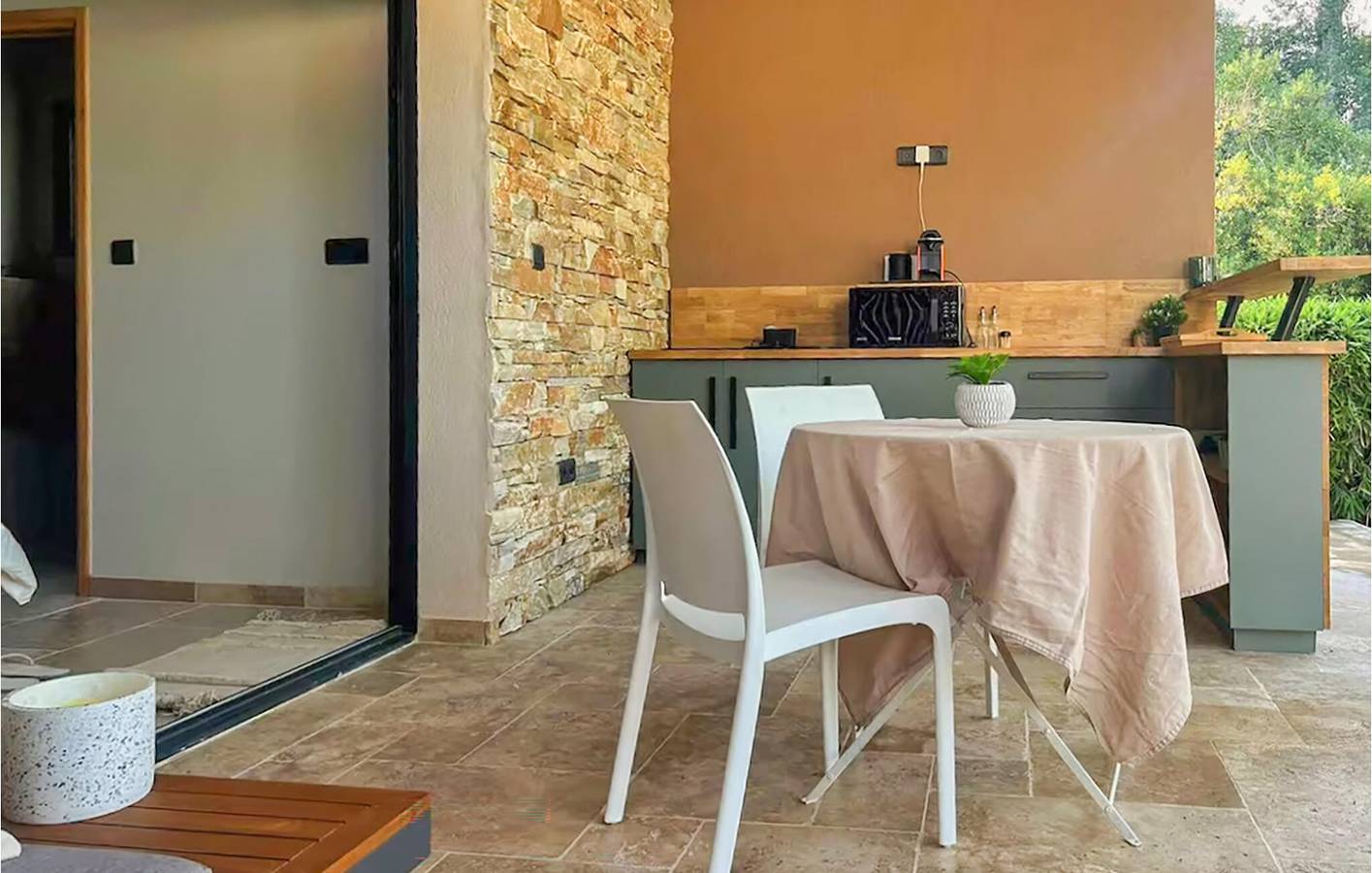 Apartamento de lujo con piscina y WiFi | Cerca del centro de la ciudad | Aparcamiento | Solliès-Pont in Solliès-Pont, Region de Toulon
