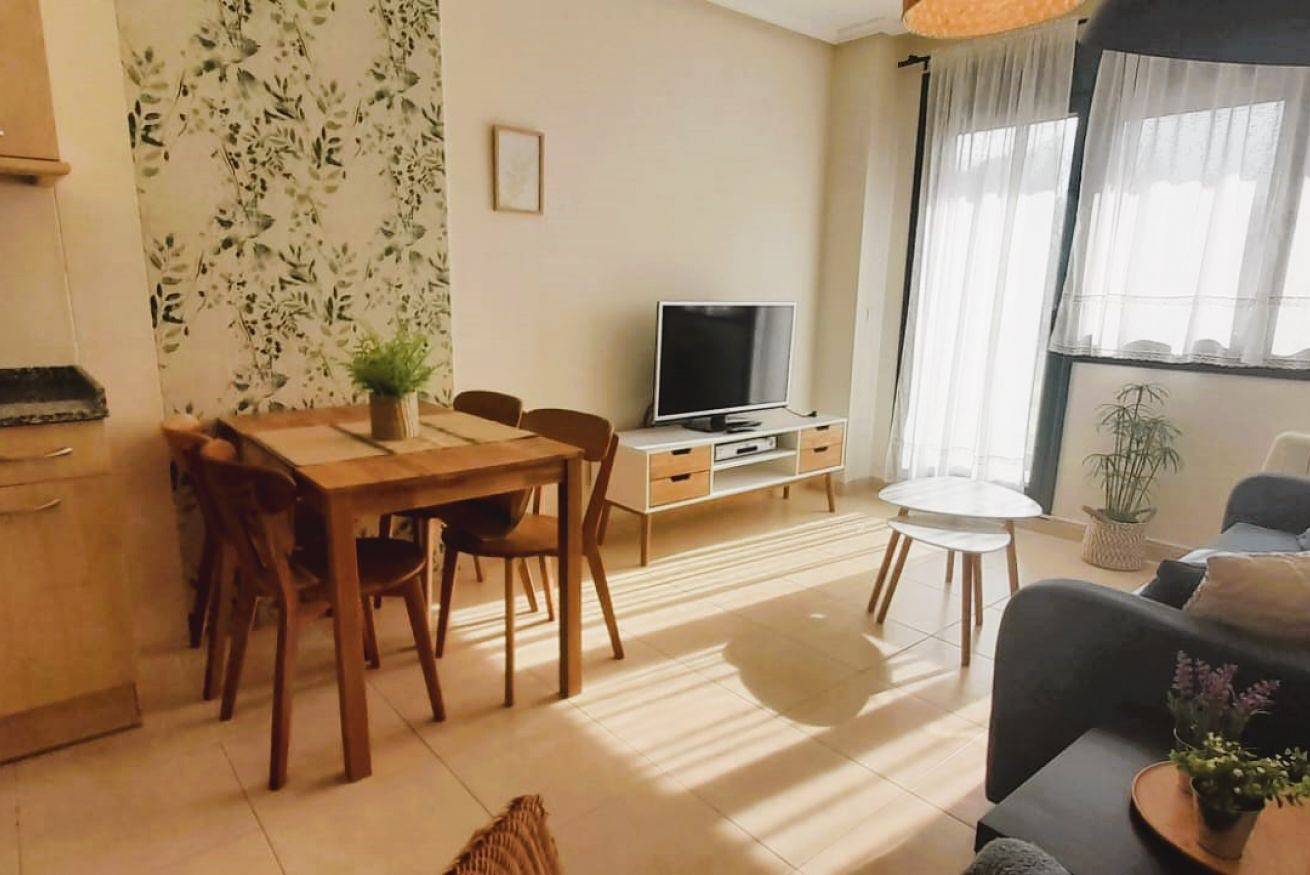 Entire apartment, Holiday apartment for 3 people with pool in Posada de Llanes, Llanes