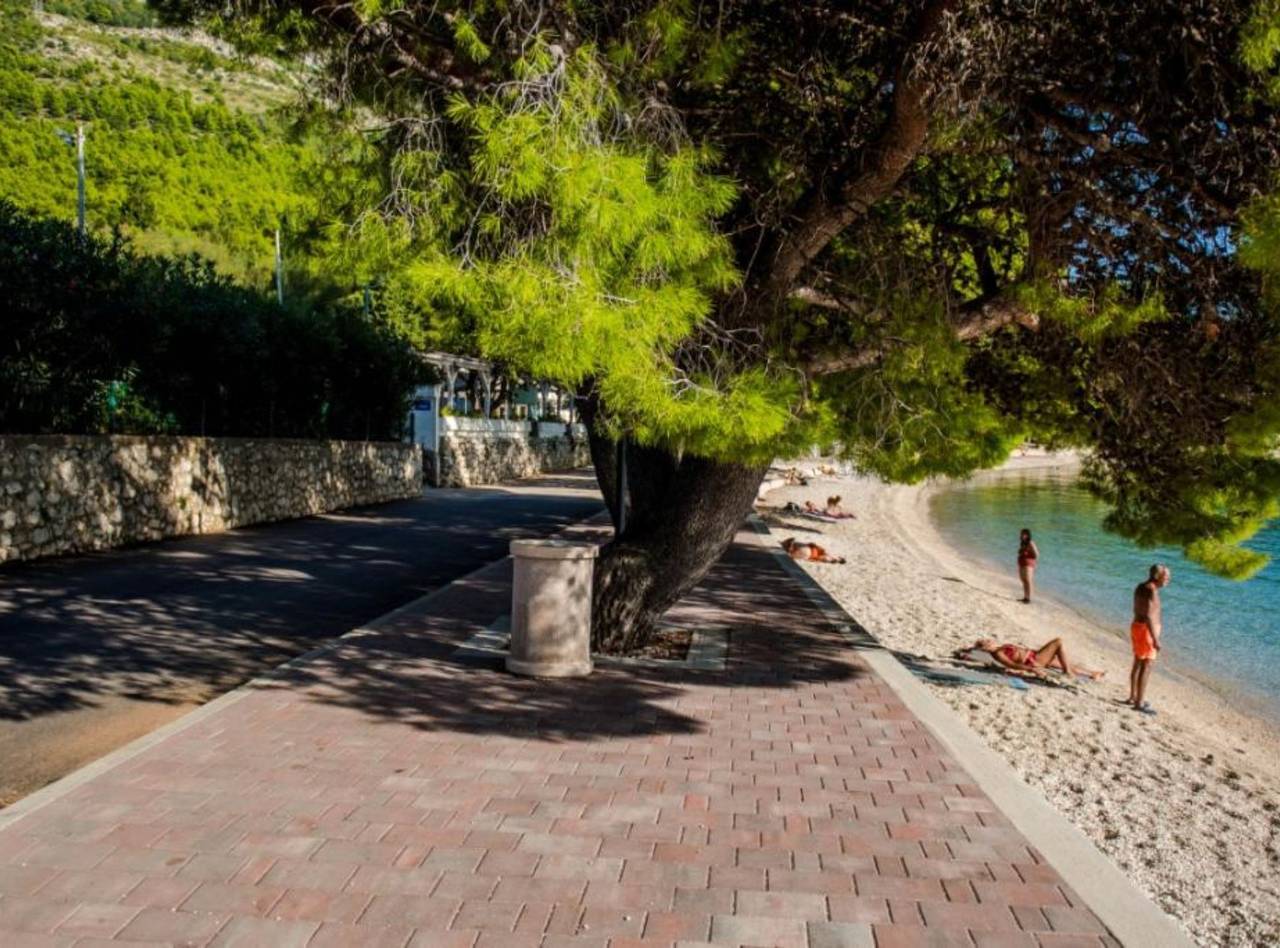 Ganze Wohnung, Ferienwohnung für 4 Personen mit Meerblick in Zaostrog, Makarska Riviera