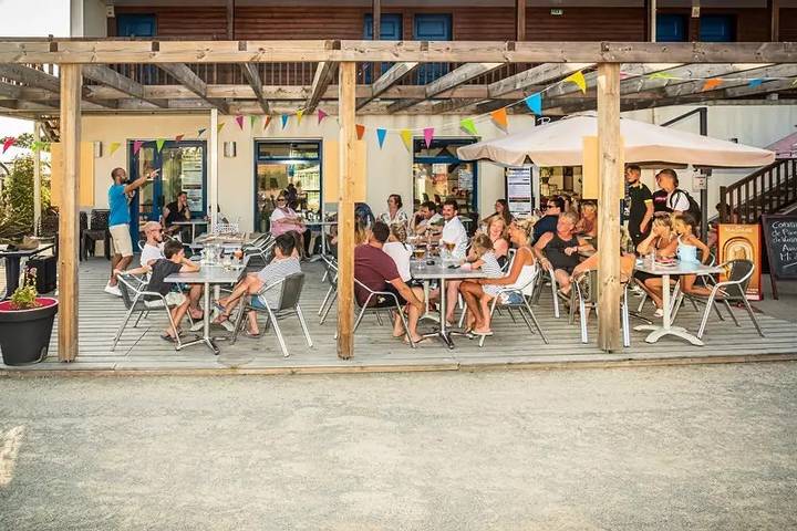 Camping für 7 Personen, mit Terrasse und Pool in Atlantikküste Frankreich - 3