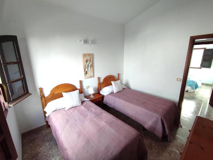 Location de vacances pour 6 personnes, avec vue et terrasse à Orzola - 3