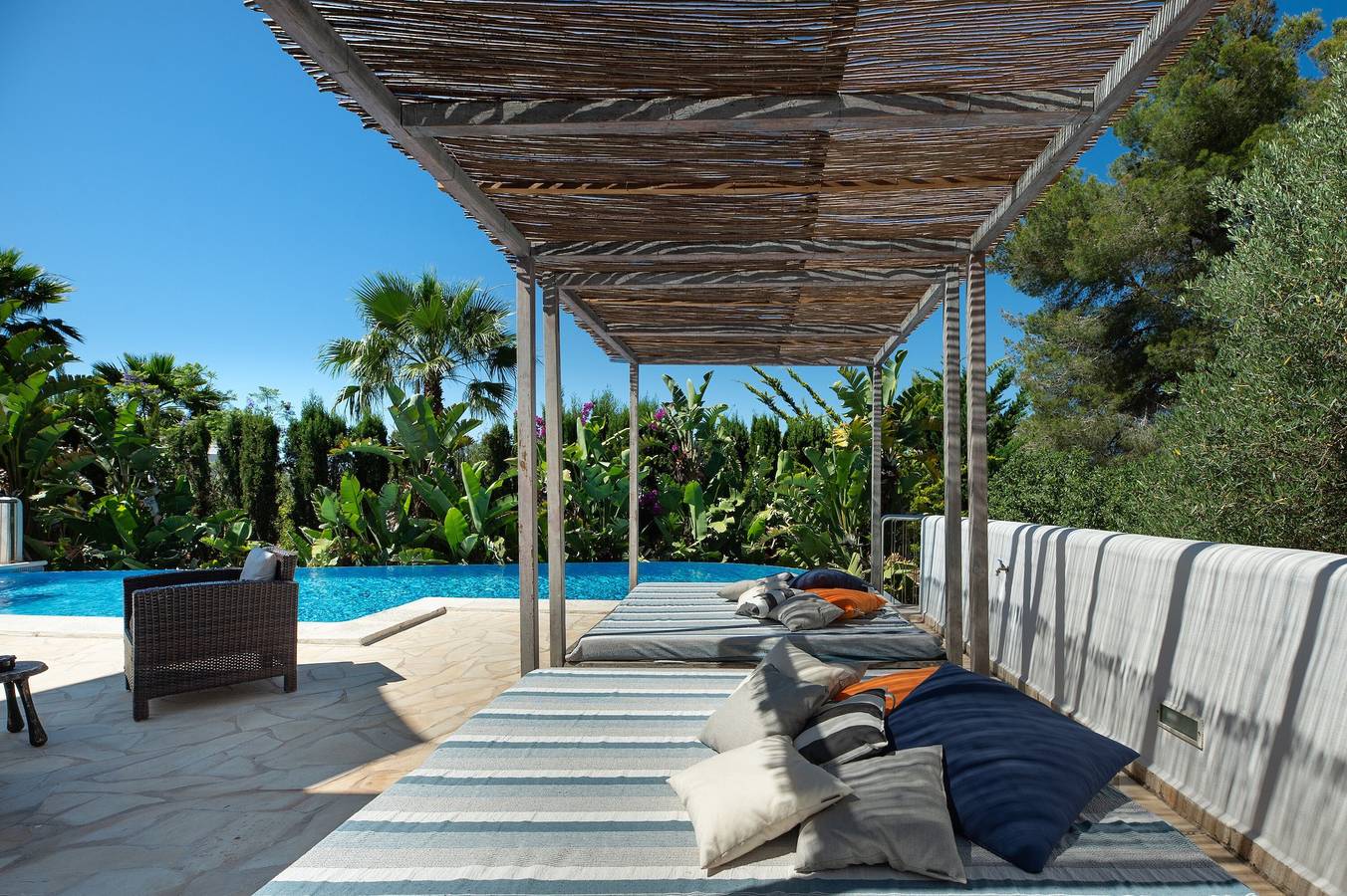 Villa « Amarantos » : vue sur la montagne, Wi-Fi et climatisation in Santa Eulària des Riu, Côte d’Ibiza