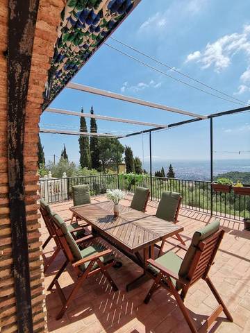 Casa rural para 9 personas, con terraza y jardín además de piscina y jacuzzi, Se admiten mascotas en Córdoba