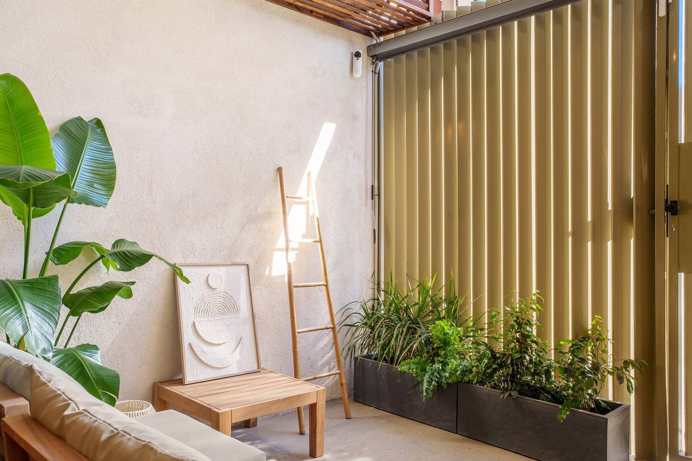 Ganze Wohnung, Apartment 'Mestalla Flats Rut' mit privater Terrasse, Wlan und Klimaanlage in Valencia, Costa de Valencia