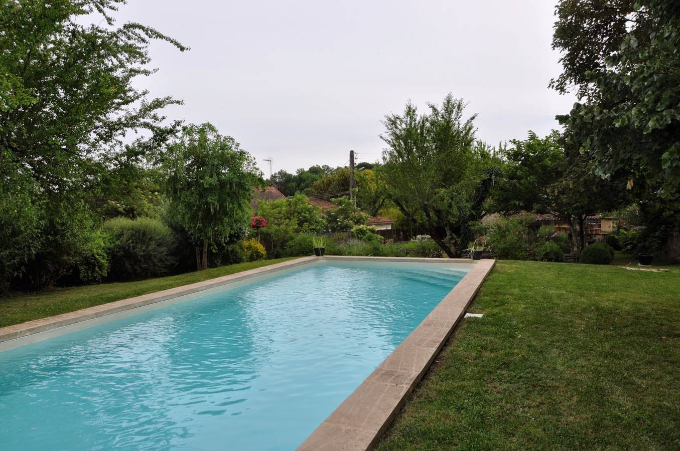 Maison de Charme dans Presbytère du 18ème avec Piscine in Lissac-et-Mouret, Lot