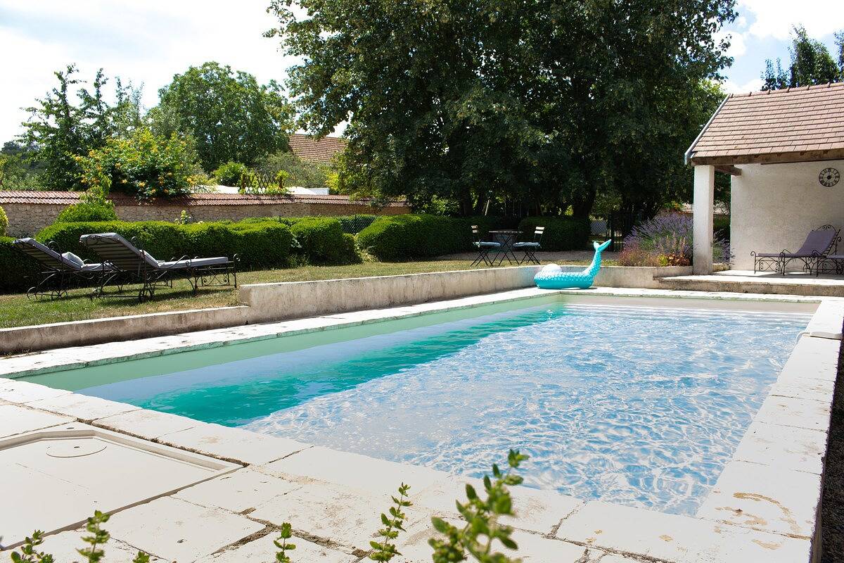 Gîte du Soldat Carouge, piscine privative chauffée in Roucy, Aisne