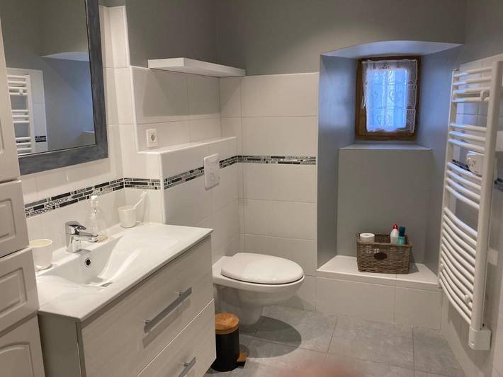 Location de vacances pour 6 personnes, avec balcon et vue à Silhac - 4