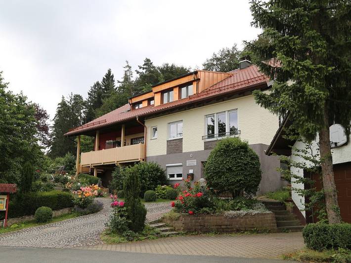 Ferienhaus für 4 Personen, mit Balkon und Garten in Leutenbach