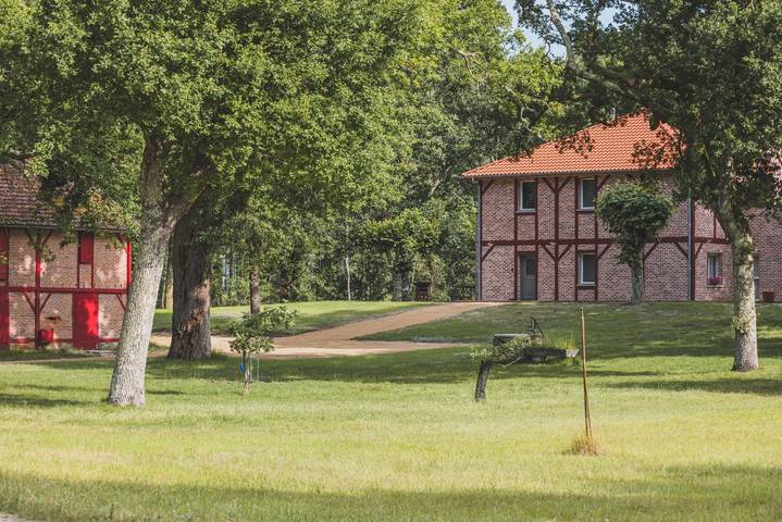 Chambre d’hôte pour 2 personnes, avec sauna et jardin ainsi que terrasse et jacuzzi dans les Landes