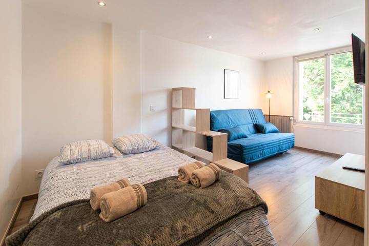 Gîte pour 4 personnes, avec vue dans Gare De Chambery Challes Les Eaux - 4