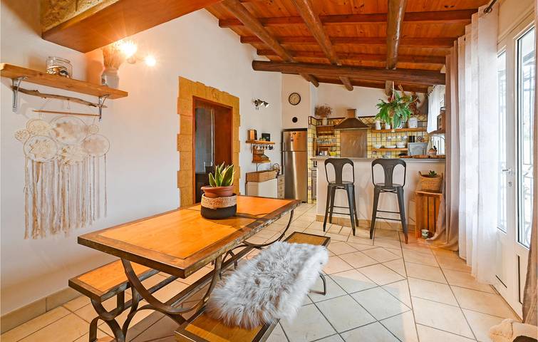 Ferienhaus für 2 Personen, mit Terrasse und Pool in Arles - 4