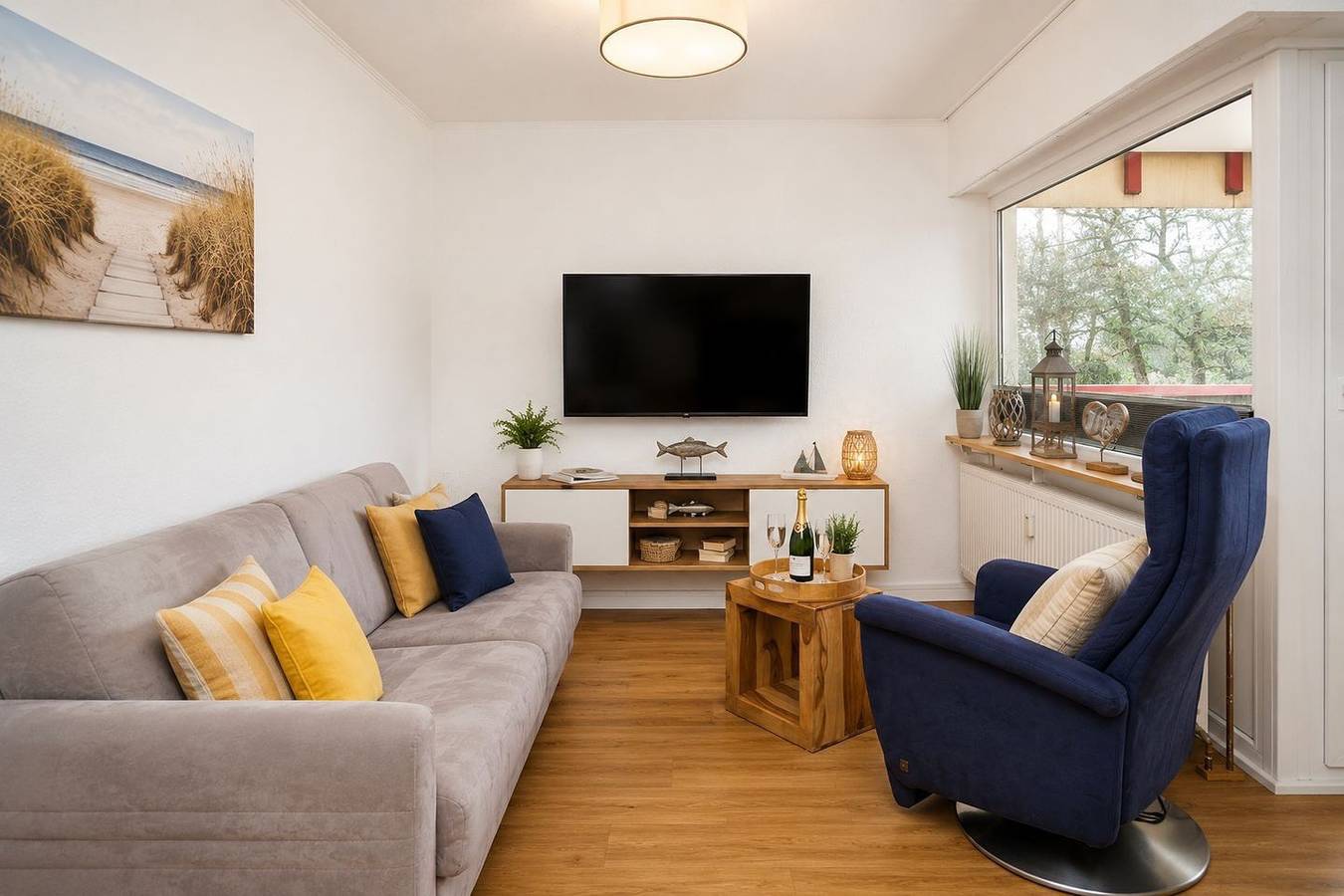 Ganze Wohnung, Ferienwohnung in Duhnen strandnah mit Balkon & Pool in Duhnen, Cuxhaven