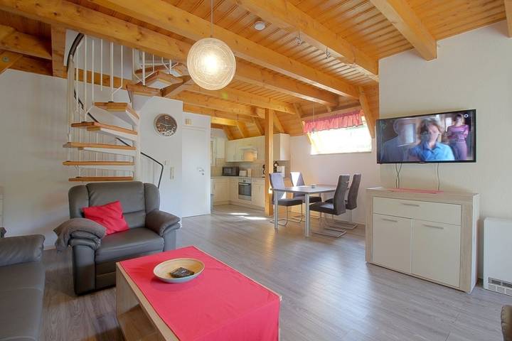 Ferienhaus für 4 Personen, mit Terrasse und Garten in Dorum - 3