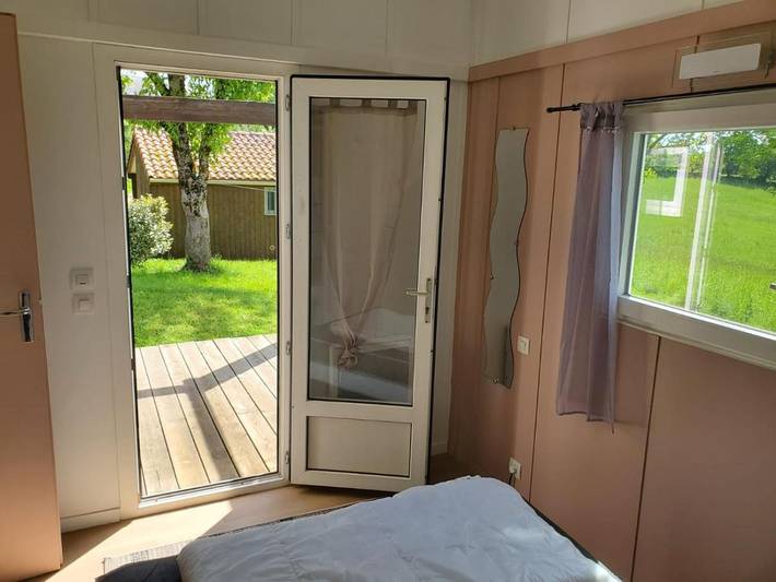 Parc de vacances pour 5 personnes, avec terrasse ainsi que jardin et vue, animaux acceptés à Causse-et-Diège - 4