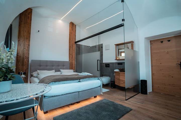 Chalet für 3 Personen, mit Whirlpool und Pool sowie Balkon und Garten am Kronplatz - 3