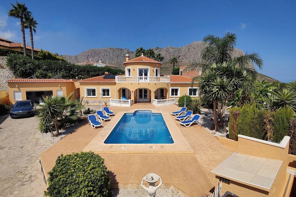 Spanische Villa, grosser Pool, Meerblick,  in traumhafter Wohnlage in Beniarbeig in Beniarbeig, Costa Blanca