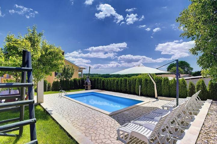 Ferienhaus für 10 Personen, mit Balkon und Terrasse sowie Garten und Pool in Istrien - 3