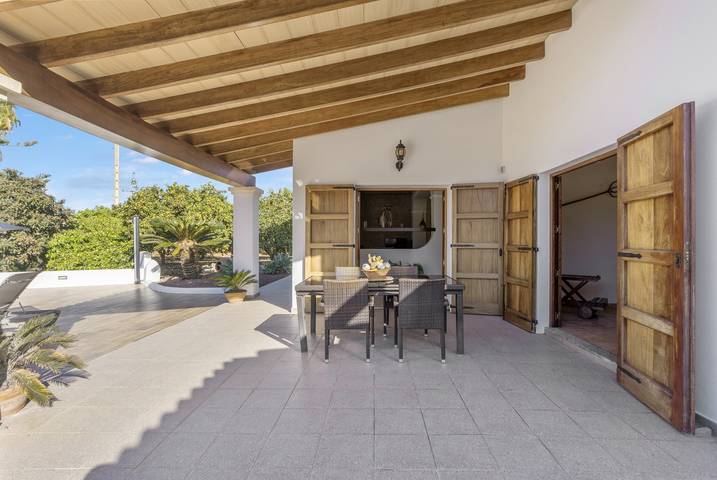 Schöne Villa "Can Pepe Pujolet" mit Bergblick, Pool, Wlan in Santa Gertrudis de Fruitera, Santa Eulària des Riu
