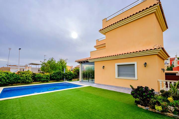 Ferienhaus für 7 Personen, mit Balkon in Torrevieja - 4