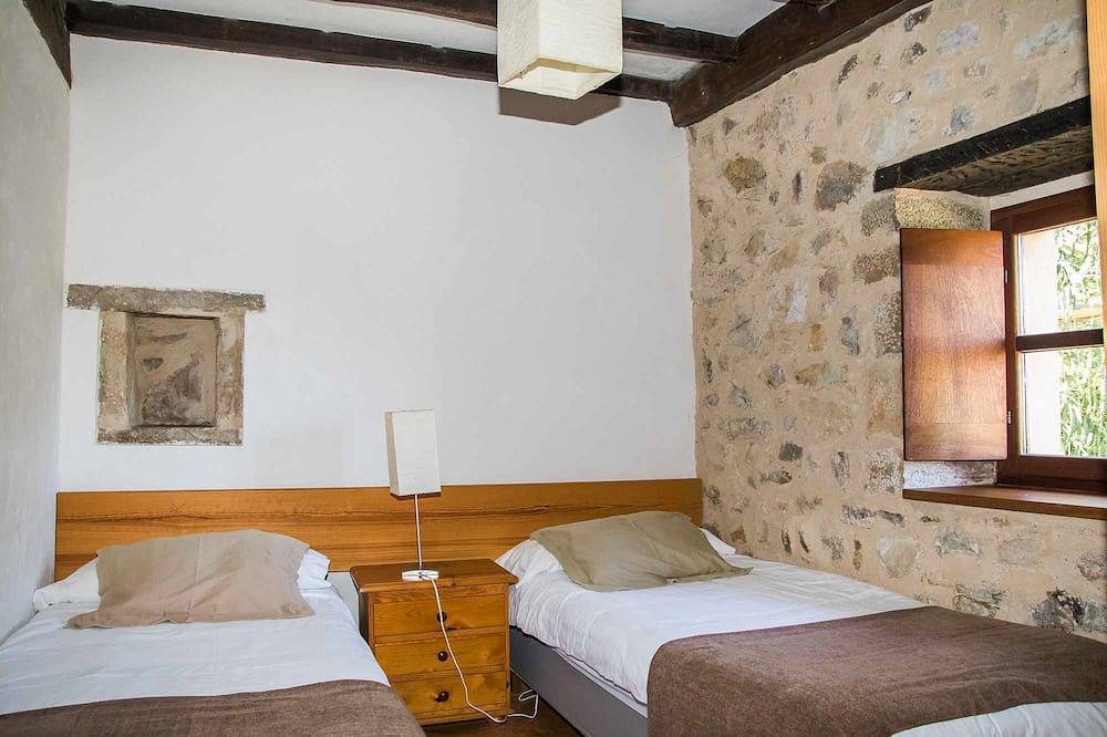 Das Haus von Rubio. Es ist Teil der 4 Häuser von Las Casinas de Linares in Ribadesella, Costa Verde (Spanien)