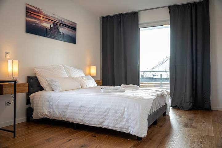 Ganze Wohnung, Aparthome Eching 91 m2 sonnig ruhig Balkon in Eching, Oberbayern