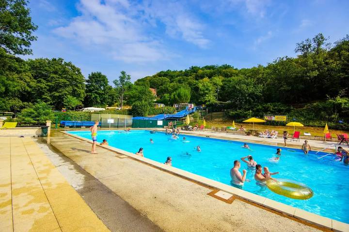 Chalet pour 6 personnes, avec vue ainsi que piscine et terrasse dans le Lot - 2