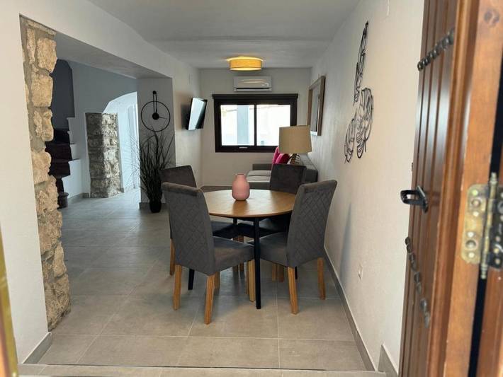 Location de vacances pour 6 personnes, avec piscine et vue ainsi que balcon et vue sur le lac à Casarabonela - 4