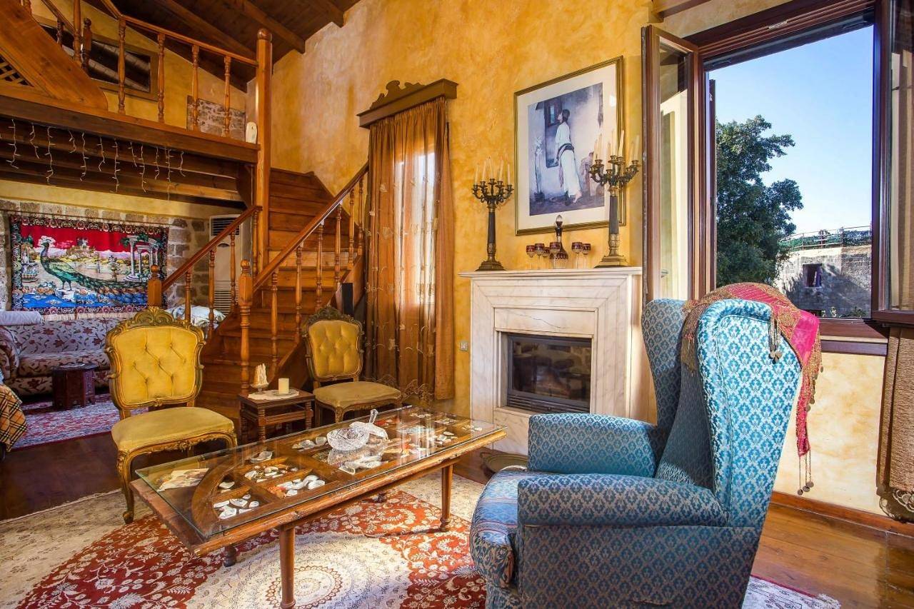 Three-Bedroom Chalet in Rhodos City, Rodos