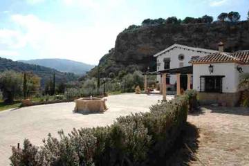 Maison d’hôte pour 8 personnes, avec piscine à Ronda