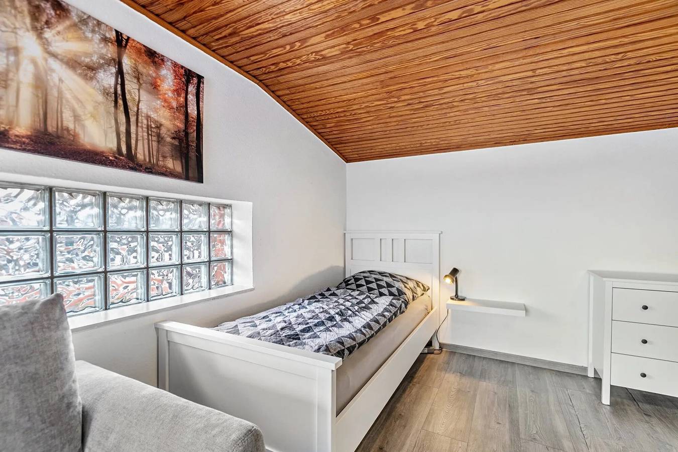 Ganze Wohnung, Apartment „Small Holiday 3 Monteurs“ mit Gemeinschaftsgarten und Wlan in Weddingstedt, Heide und Umgebung
