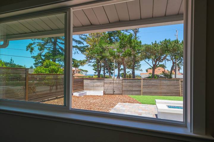 Vacation rental for 8 people, with yard and sauna in Big Sur